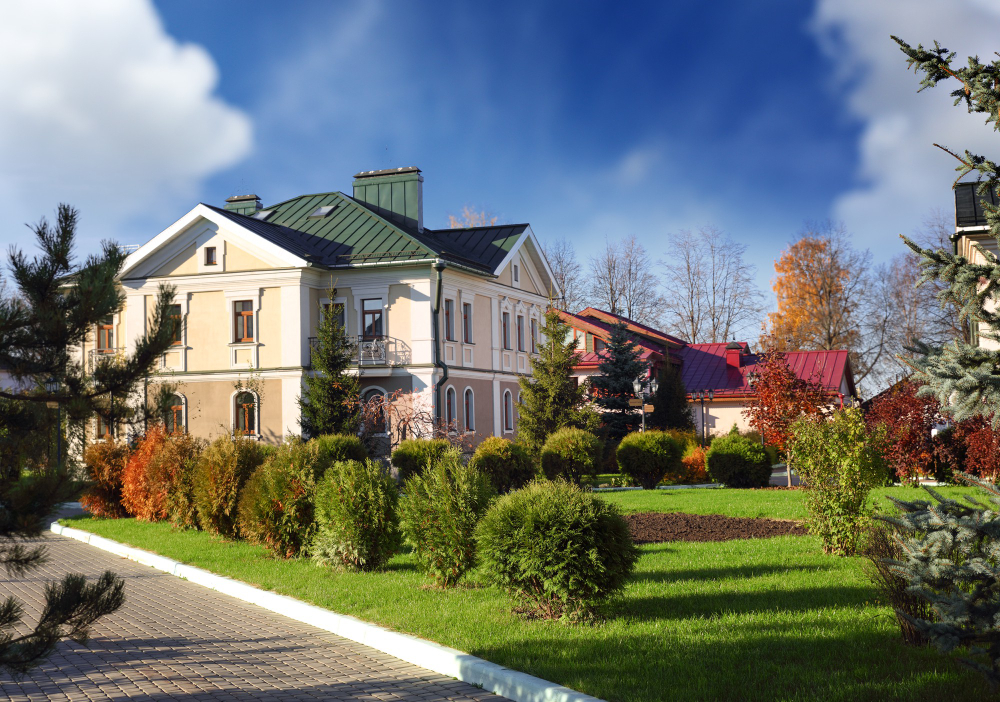 CLASSIC HOMES